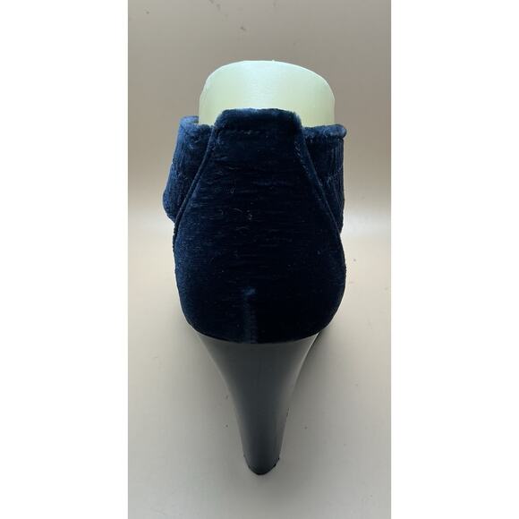 Michael Kors Berkley Blue Velvet‎ T-Strap Sz 9M, Preowned - Picture 5 of 10